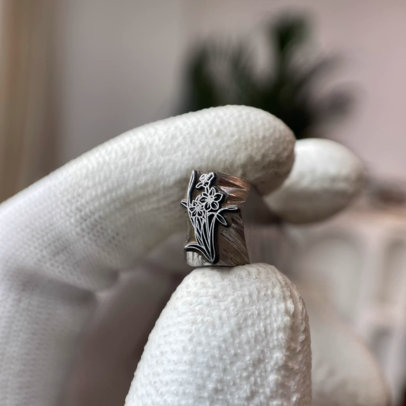 プロの花柄刻印ツールセット DIYジュエリー製作手芸用ハンマ - Jewelry Making Kit Professional のレビューと価格